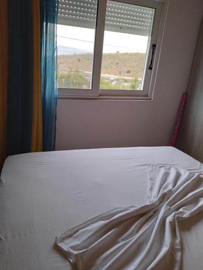 Condo Rooms Sarandë Eksteriør billede