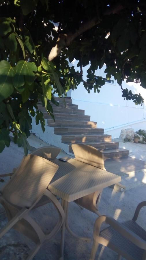 Condo Rooms Sarandë Eksteriør billede