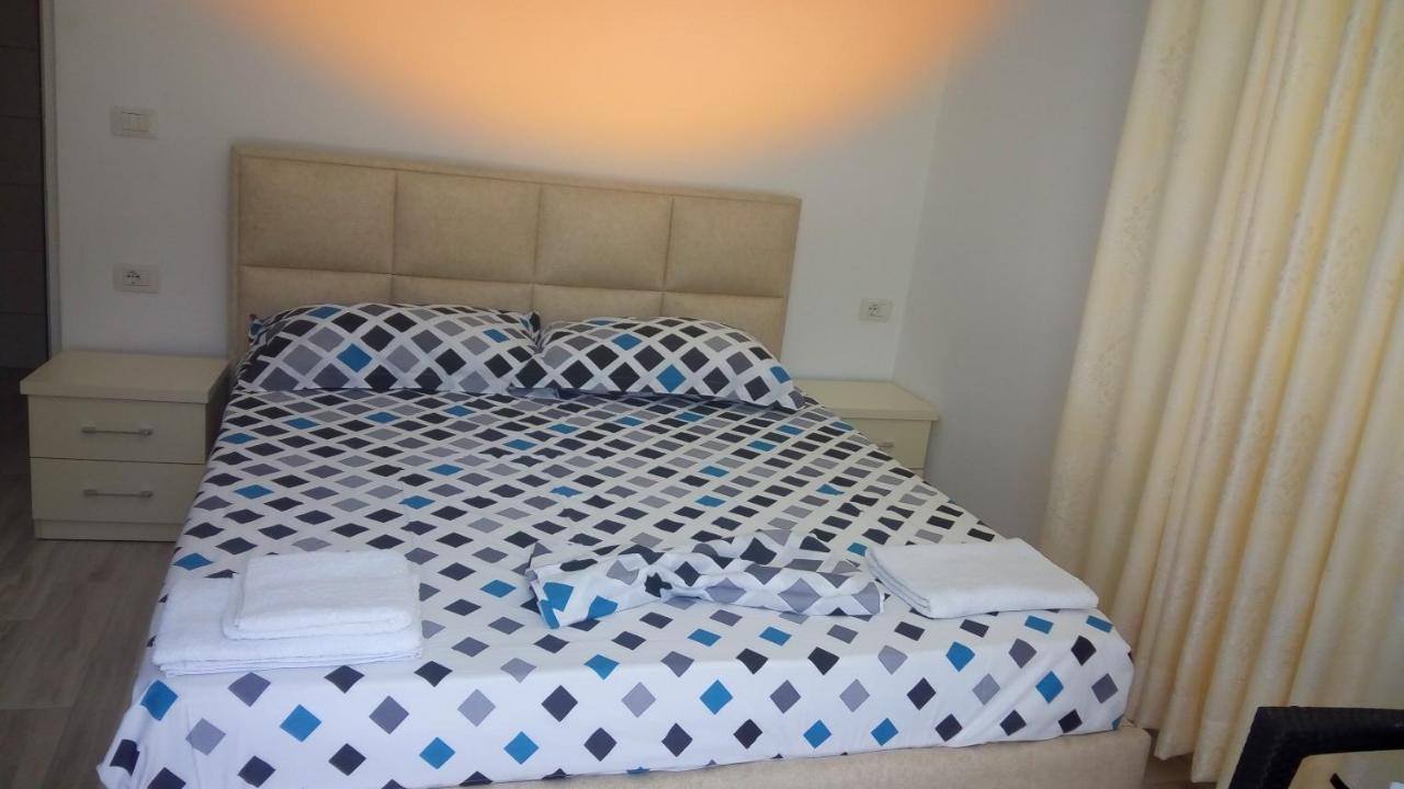 Condo Rooms Sarandë Eksteriør billede
